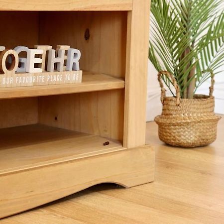 Lovely Staycation With Family Free Parking & Wifi Leeds  Eksteriør bilde